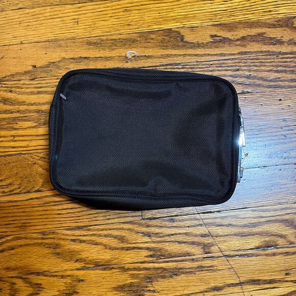 Honeywell Locking Privacy Pouch Combination Lock with Tether Black 6x9 Storage - Picture 3 of 6